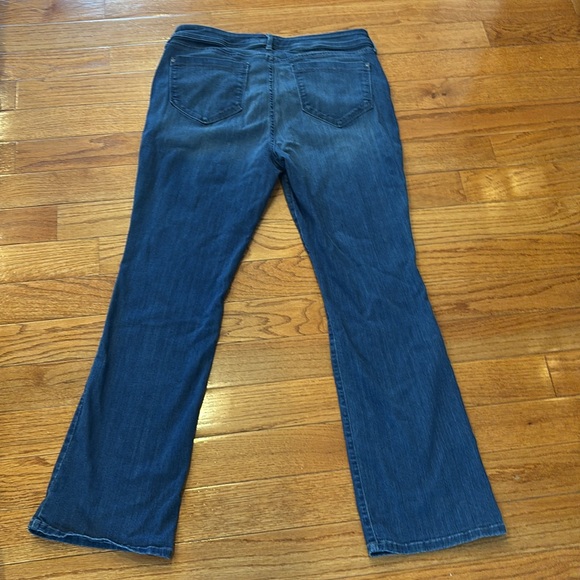 NYDJ Women's Blue Jeans stretch bootcut size 16 - Picture 4 of 13